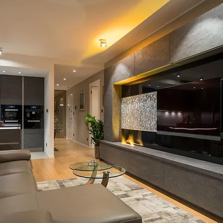 Apartment Luxury Gabriela With Pool
