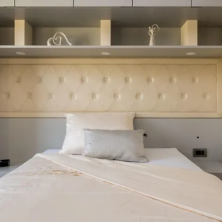 Apartment Luxury Gabriela With Pool Split