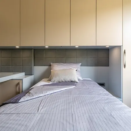 Apartment Luxury Gabriela With Pool Split